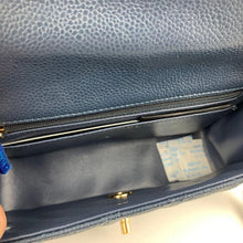 Load image into Gallery viewer, CC Flap Bag X Caviar Small 20cm
