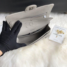 Load image into Gallery viewer, CC Flap Bag X Caviar Medium

