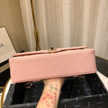 Load image into Gallery viewer, CC Flap Bag X Caviar Medium
