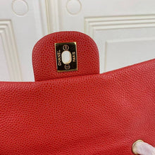 Load image into Gallery viewer, CC Flap Bag X Caviar Small 20cm
